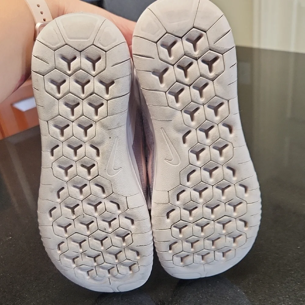 Nike Women's Light Pink Sneakers - Picture 5 of 5